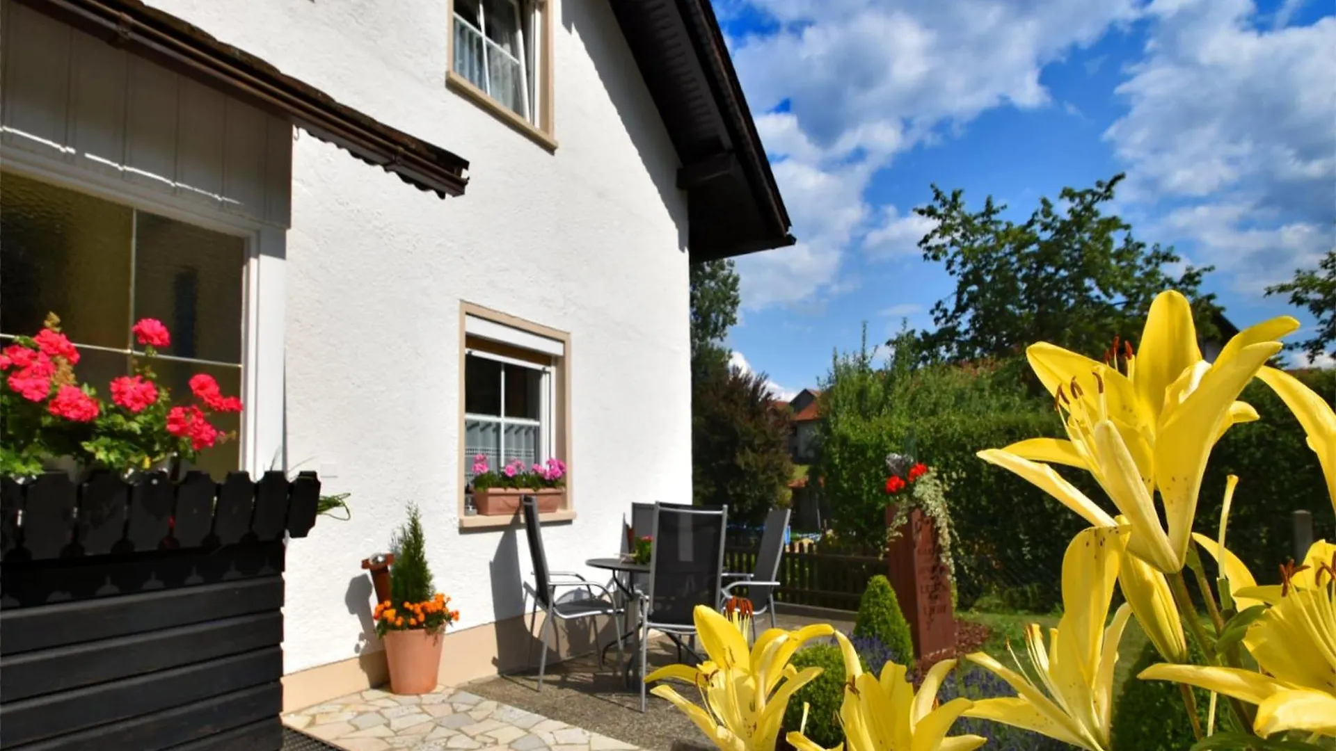 Cozy Holiday Home In Schiefweg With Garden Waldkirchen